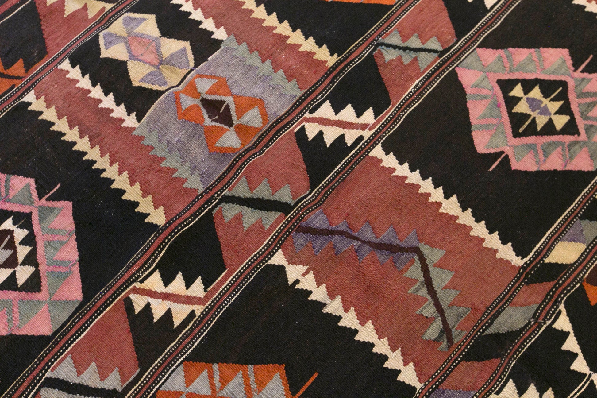 Vintage Turkish Kilim Rug, 4.6 x 7.5 ft, 140 x 230 cm, Handwoven Wool Kilim