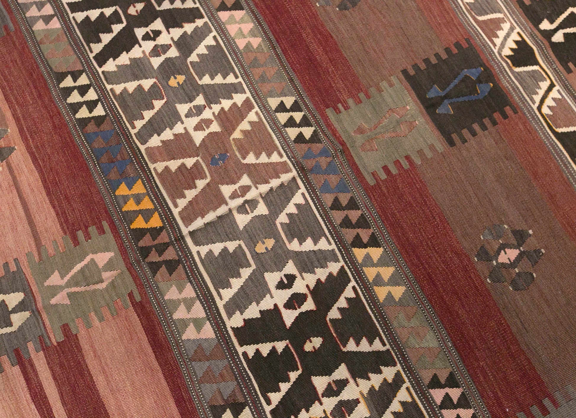 Vintage Turkish Kilim Rug, 4.9 x 6.8 ft, 150 x 208 cm, Handwoven Wool Kilim