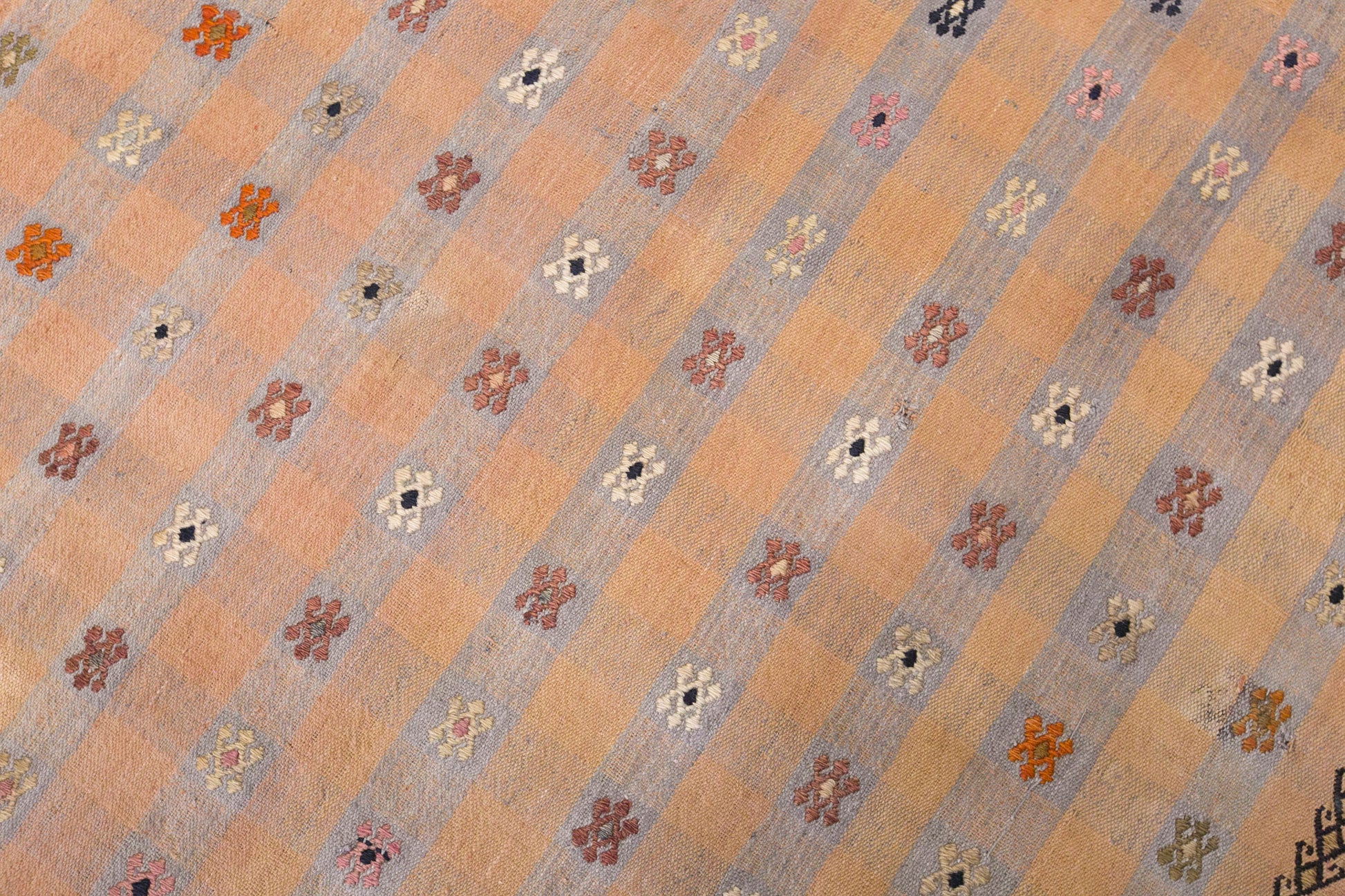 Vintage Turkish Kilim Rug, 6.4 x 10.5 ft, 195 x 320 cm, Handwoven Wool Kilim