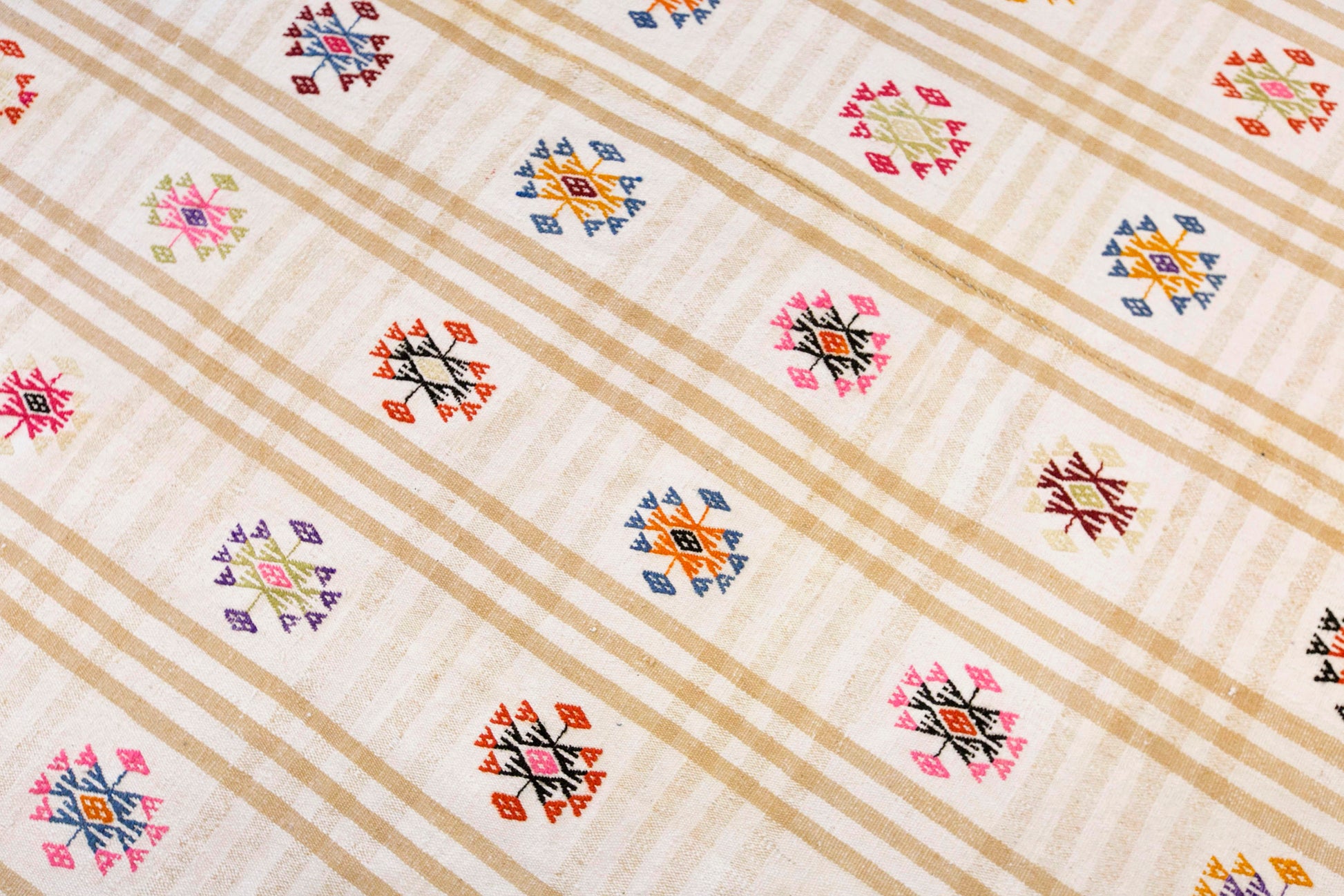 Vintage Turkish Kilim Rug, 7.1 x 9.7 ft, 217 x 295 cm, Handwoven Wool Kilim