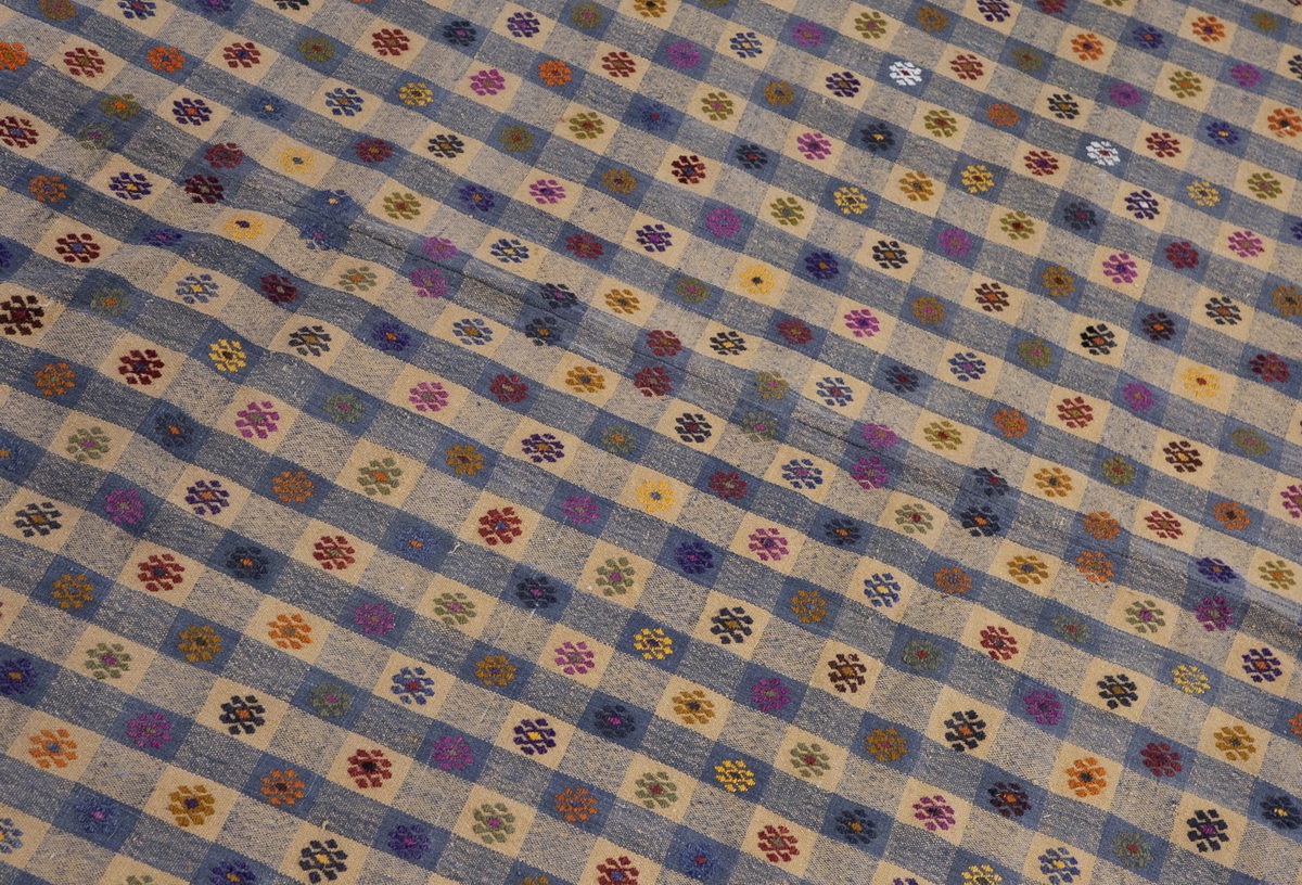 Vintage Turkish Kilim Rug 177x265 cm (5'10" x 8'8")