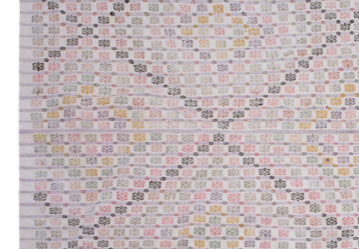Vintage Turkish Kilim Rug 192x254 cm (6'3" x 8'4")