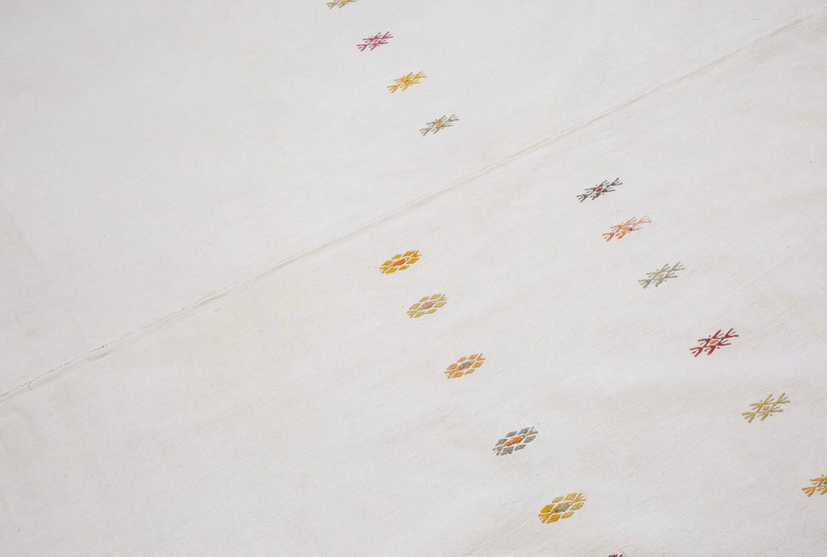 Vintage Turkish Kilim Rug 218x374 cm (7'2" x 12'3")