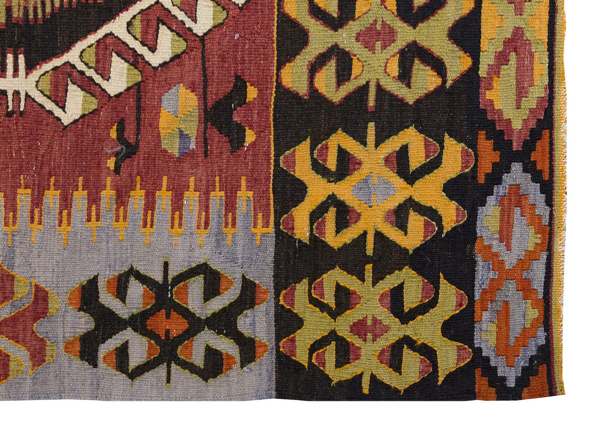 Vintage Turkish Kilim Rug from Çal, 110 x 168 cm, 3.7 x 5.6 ft