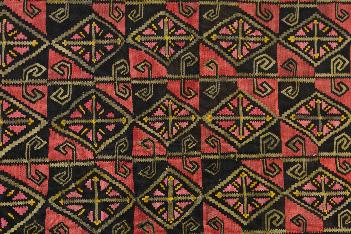 Vintage Turkish Kilim Runner – 161 x 305 cm (5.3 x 10 ft)