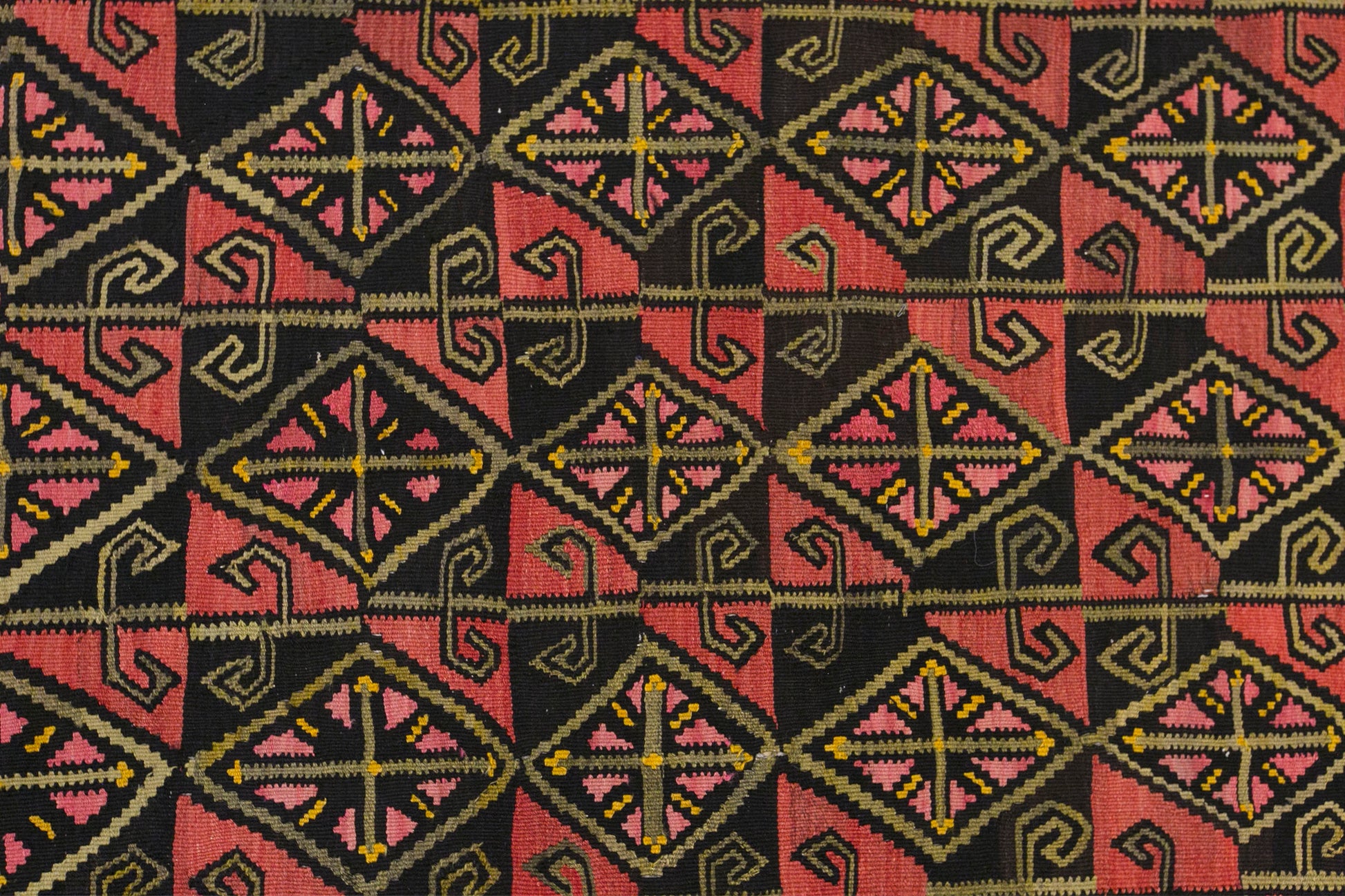 Vintage Turkish Kilim Runner – 161 x 305 cm (5.3 x 10 ft)