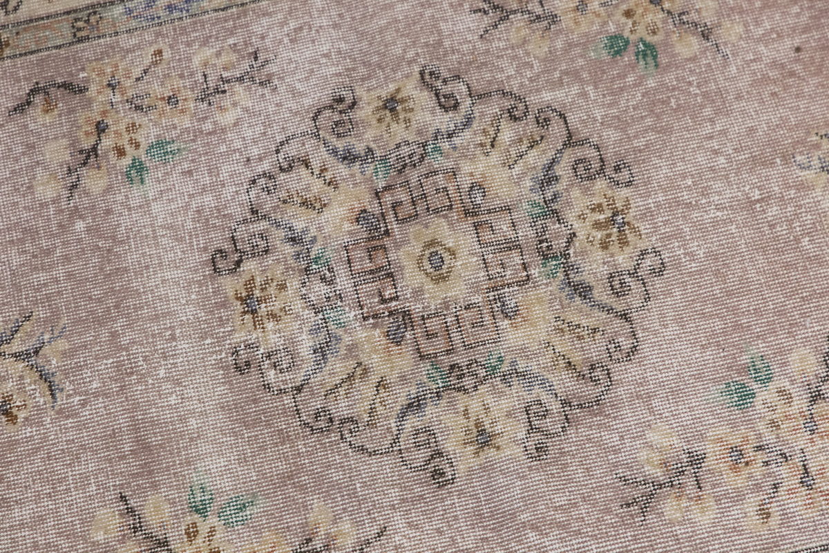 Vintage Turkish Oushak Rug - 114 x 210 cm / 3.8 x 6.6 feet