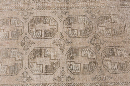 Vintage Turkish Oushak Rug 127 x 185 cm | 4.2 x 6.1 ft