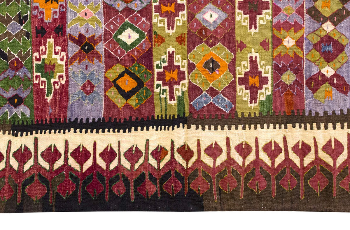 Vintage Turkish Rug, 105 x 151 cm, 3.5 x 4.11 ft