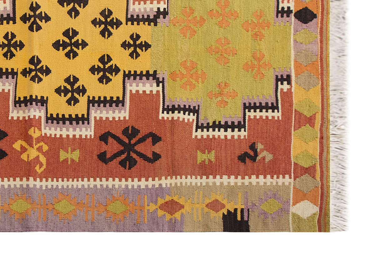 Vintage Turkish Rug, 107 x 151 cm, 3.6 x 4.11 ft