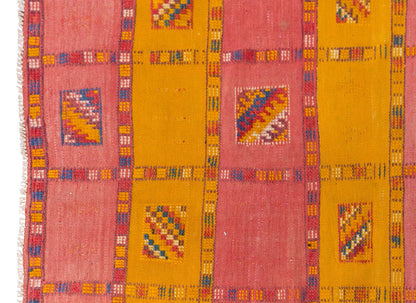 Vintage Turkish Rug, 107 x 187 cm 3.6 x 6.1 ft
