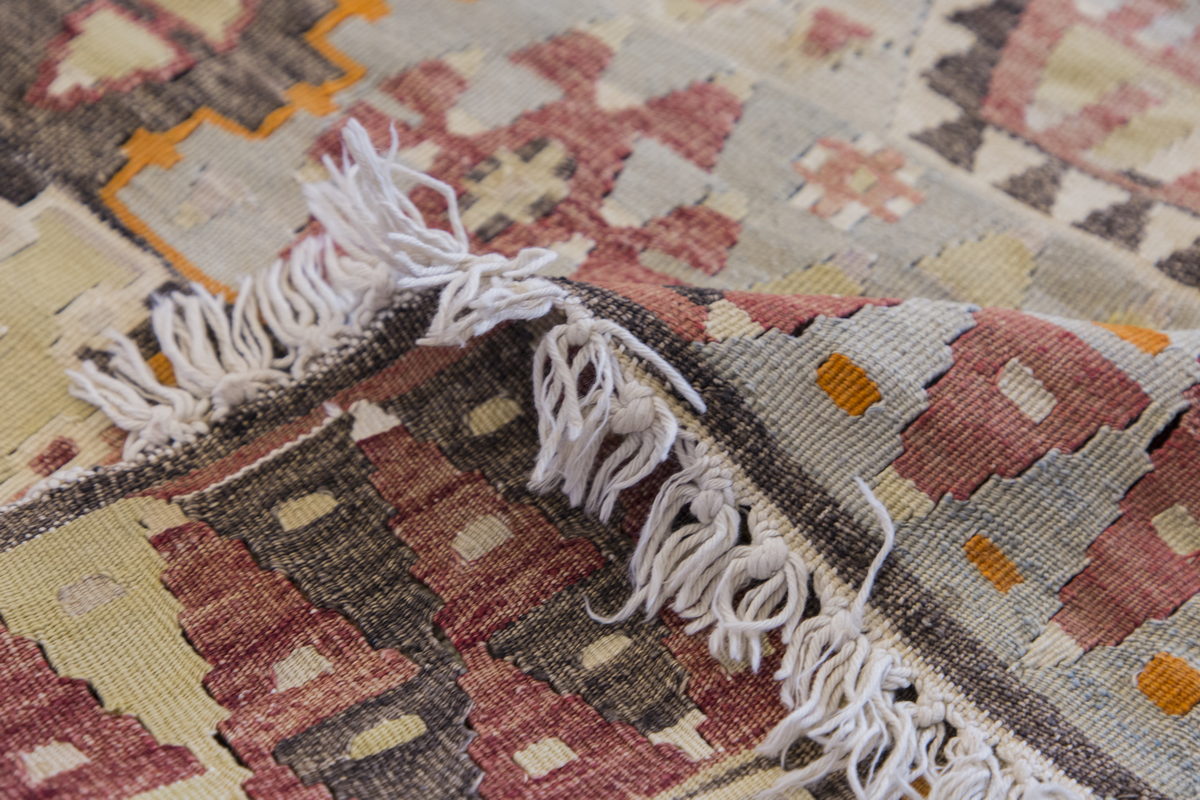 Vintage Turkish Rug, 114 x 151 cm, 3.8 x 4.11 ft