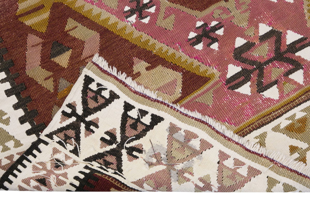 Vintage Turkish Rug, 114 x 160 cm, 3.8 x 5.2 ft