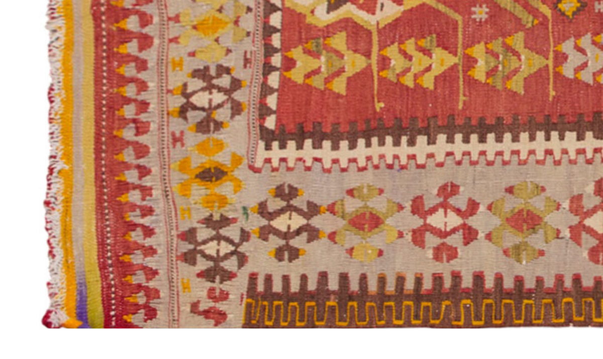 Vintage Turkish Rug, 115 x 166 cm, 3.9 x 5.5 ft