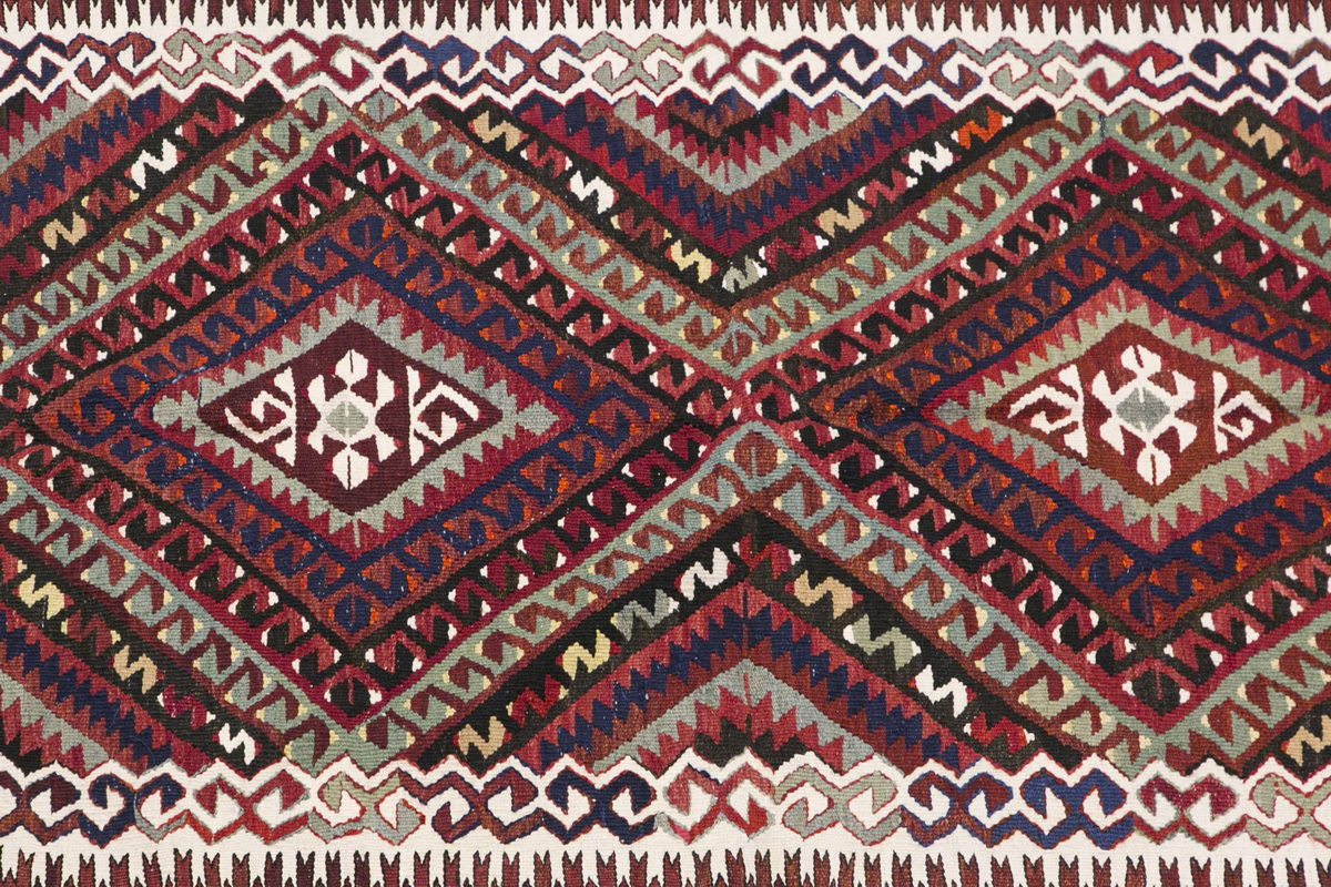 Vintage Turkish Rug, 115 x 197 cm, 3.9 x 6.5 ft