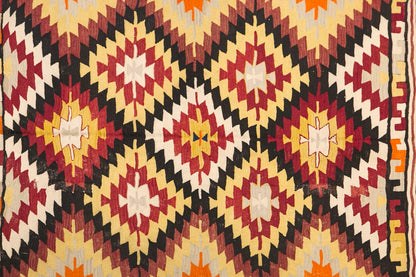 Vintage Turkish Rug, 117 x 182 cm, 3.10 x 5.11 ft