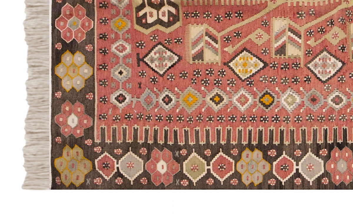 Vintage Turkish Rug, 117 x 186 cm 3.10 x 6.1 ft