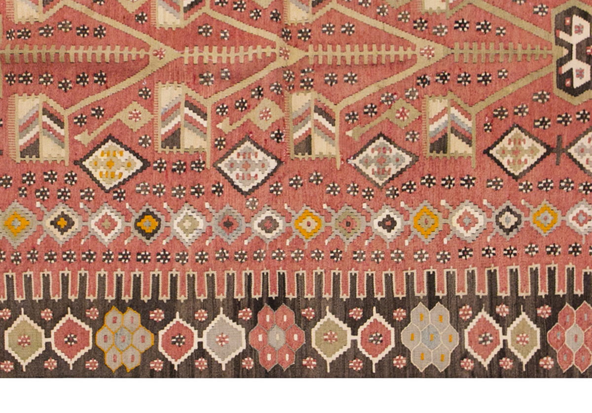 Vintage Turkish Rug, 117 x 186 cm 3.10 x 6.1 ft