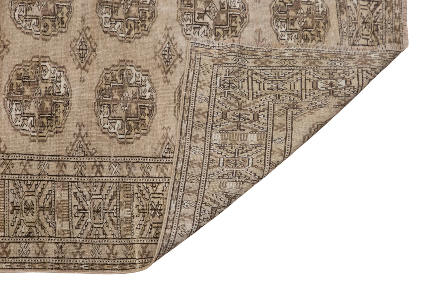 Vintage Turkish Rug, 118x160 cm (3.9x5.2 ft)