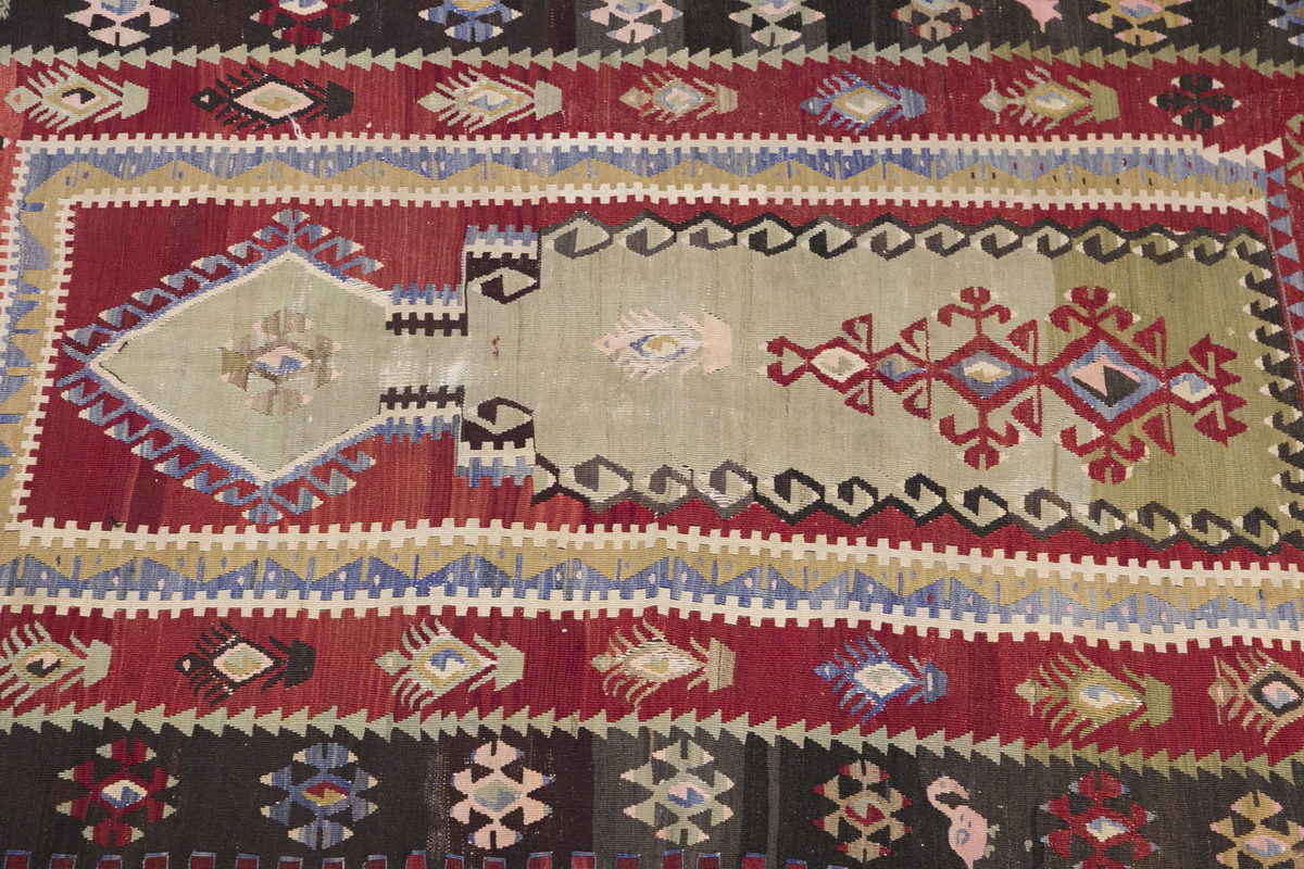 Vintage Turkish Rug, 120 x 204 cm, 3.11 x 6.8 ft