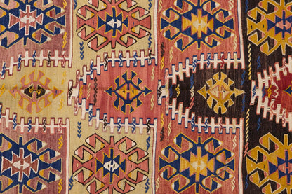 Vintage Turkish Rug, 122 x 194 cm, 4 x 6.4 ft