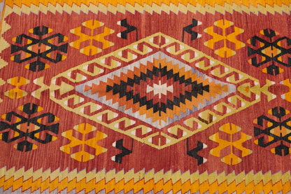Vintage Turkish Rug, 125 x 138 cm, 4.1 x 4.6 ft