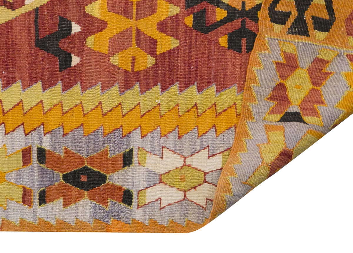 Vintage Turkish Rug, 125 x 138 cm, 4.1 x 4.6 ft