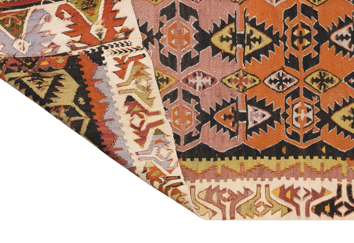 Vintage Turkish Rug, 125 x 188 cm, 4.1 x 6.2 ft