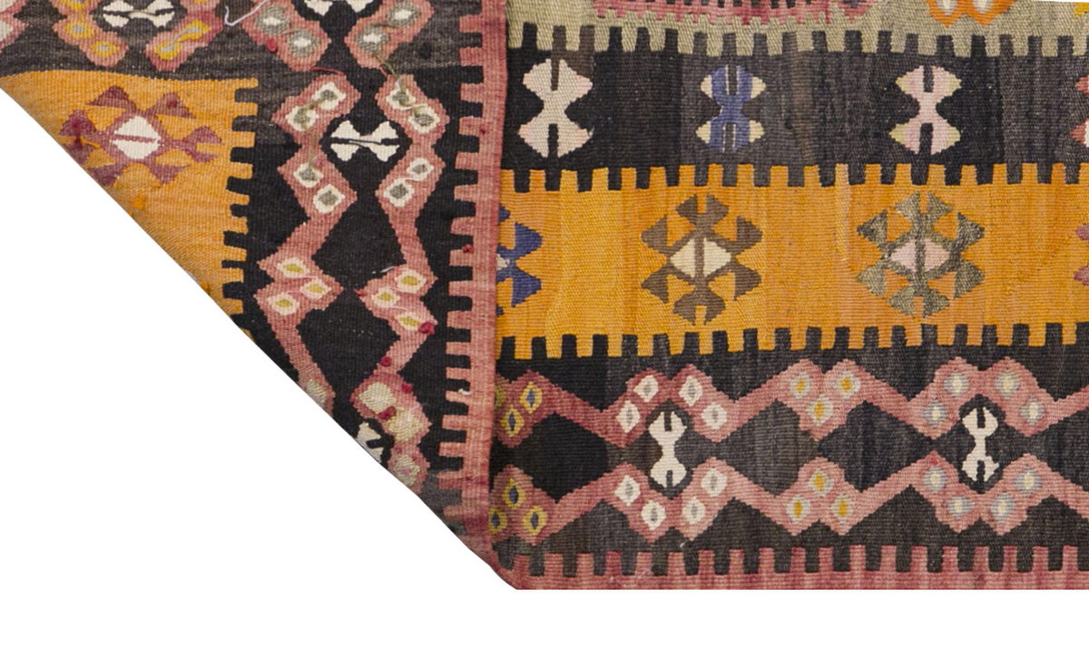 Vintage Turkish Rug, 128 x 182 cm, 4.2 x 5.11 ft