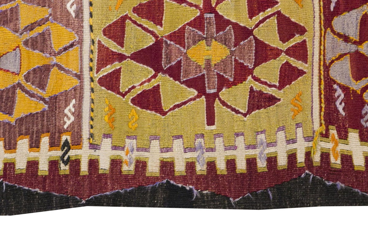 Vintage Turkish Rug, 129 x 214 cm, 4.2 x 7 ft