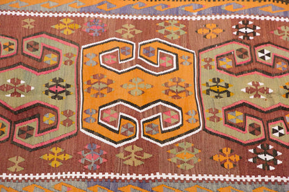 Vintage Turkish Rug, 129 x 230 cm, 4.2 x 7.6 ft