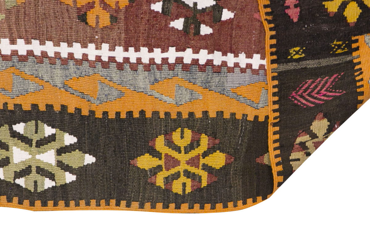 Vintage Turkish Rug, 129 x 230 cm, 4.2 x 7.6 ft