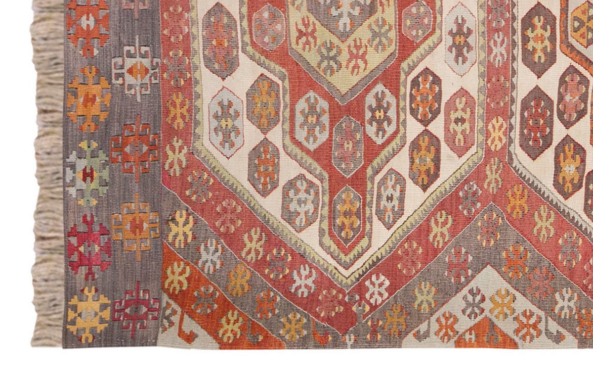 Vintage Turkish Rug, 130 x 152 cm, 4.3 x 4.11 ft