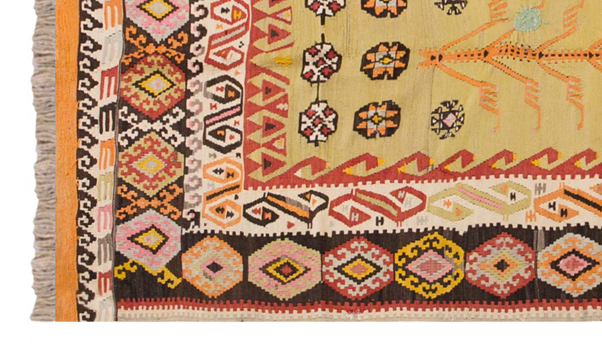 Vintage Turkish Rug, 130 x 267 cm 4.3 x 8.9 ft