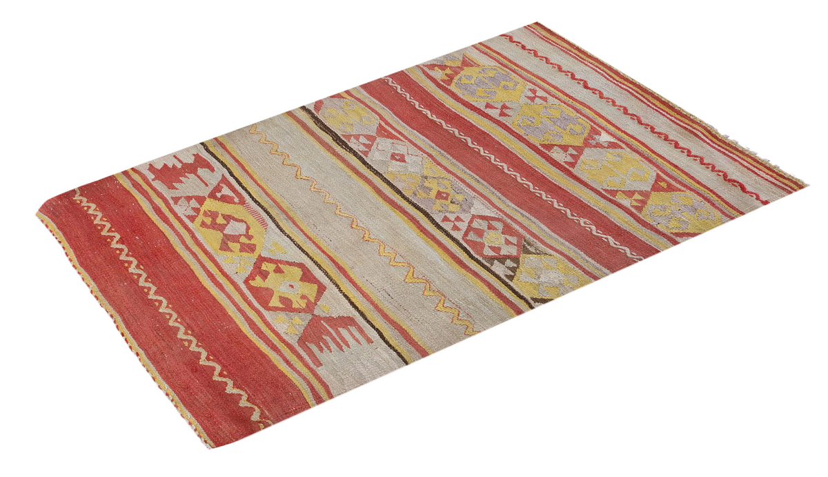 Vintage Turkish Rug, 130 x 85 cm 4.3 x 2.9 ft