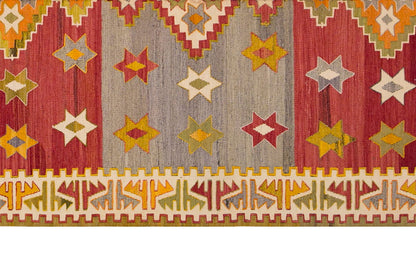 Vintage Turkish Rug, 131 x 182 cm 4.3 x 5.11 ft
