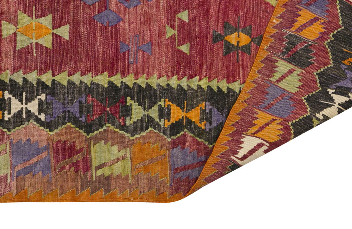 Vintage Turkish Rug, 131 x 227 cm, 4.3 x 7.5 ft