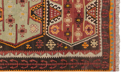 Vintage Turkish Rug, 132 x 197 cm 4.3 x 6.5 ft