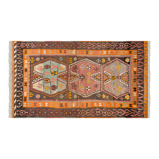 Vintage Turkish Rug, 134 x 237 cm 4.4 x 7.9 ft