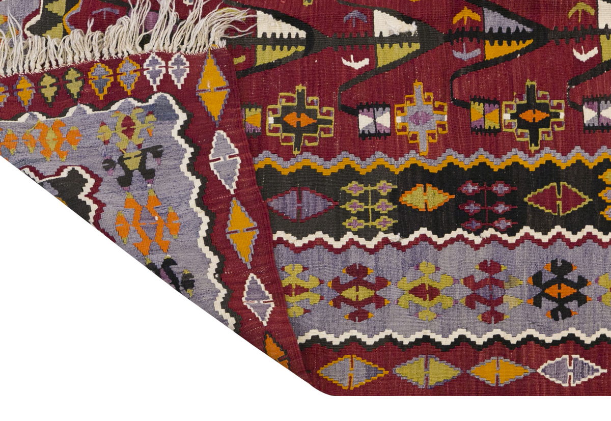 Vintage Turkish Rug, 136 x 204 cm, 4.5 x 6.8 ft