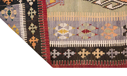 Vintage Turkish Rug, 136 x 239 cm, 4.5 x 7.10 ft