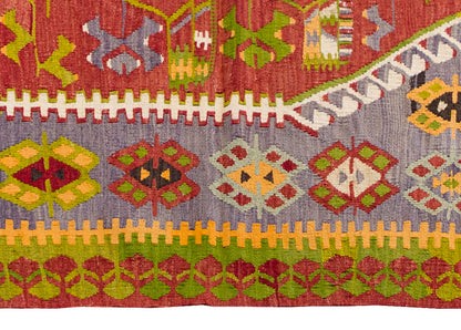 Vintage Turkish Rug, 140 x 113 cm, 4.7 x 3.8 ft