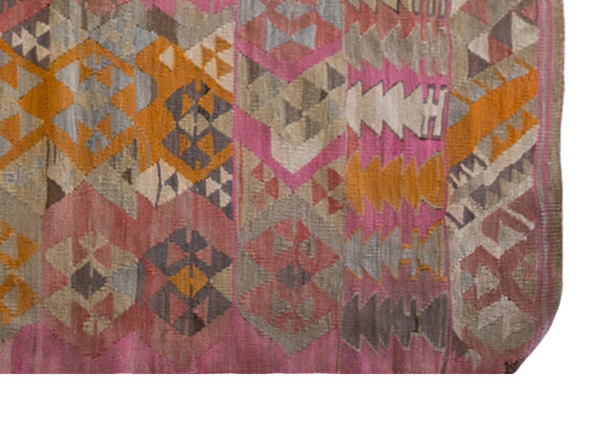 Vintage Turkish Rug, 141 x 122 cm, 4.7 x 4 ft