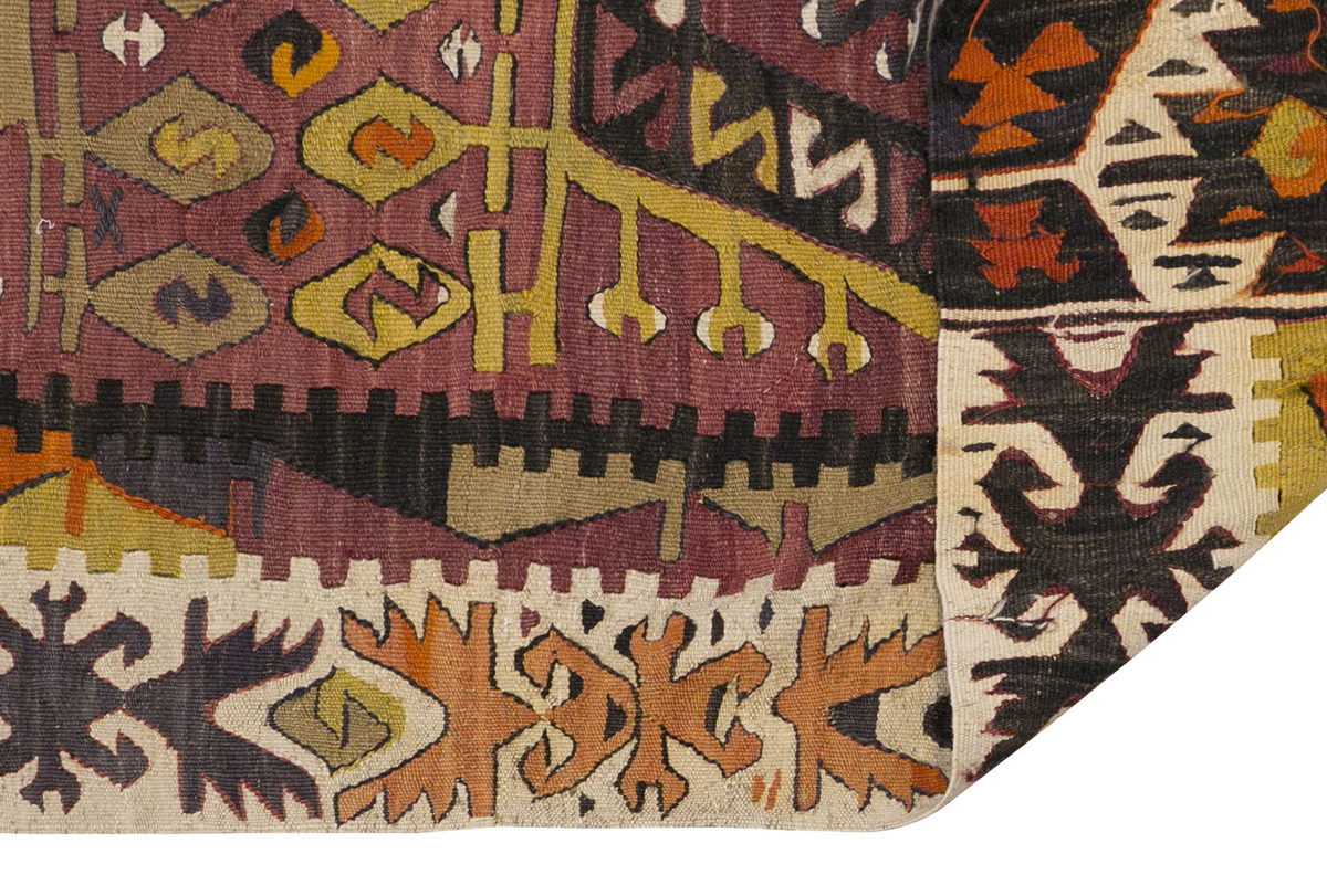 Vintage Turkish Rug, 142 x 270 cm, 4.7 x 8.10 ft