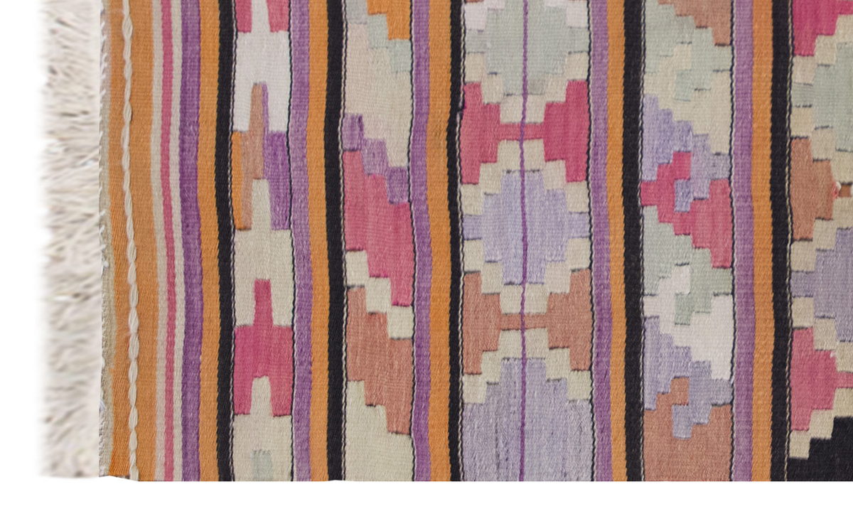 Vintage Turkish Rug, 142 x 87 cm, 4.7 x 2.10 ft