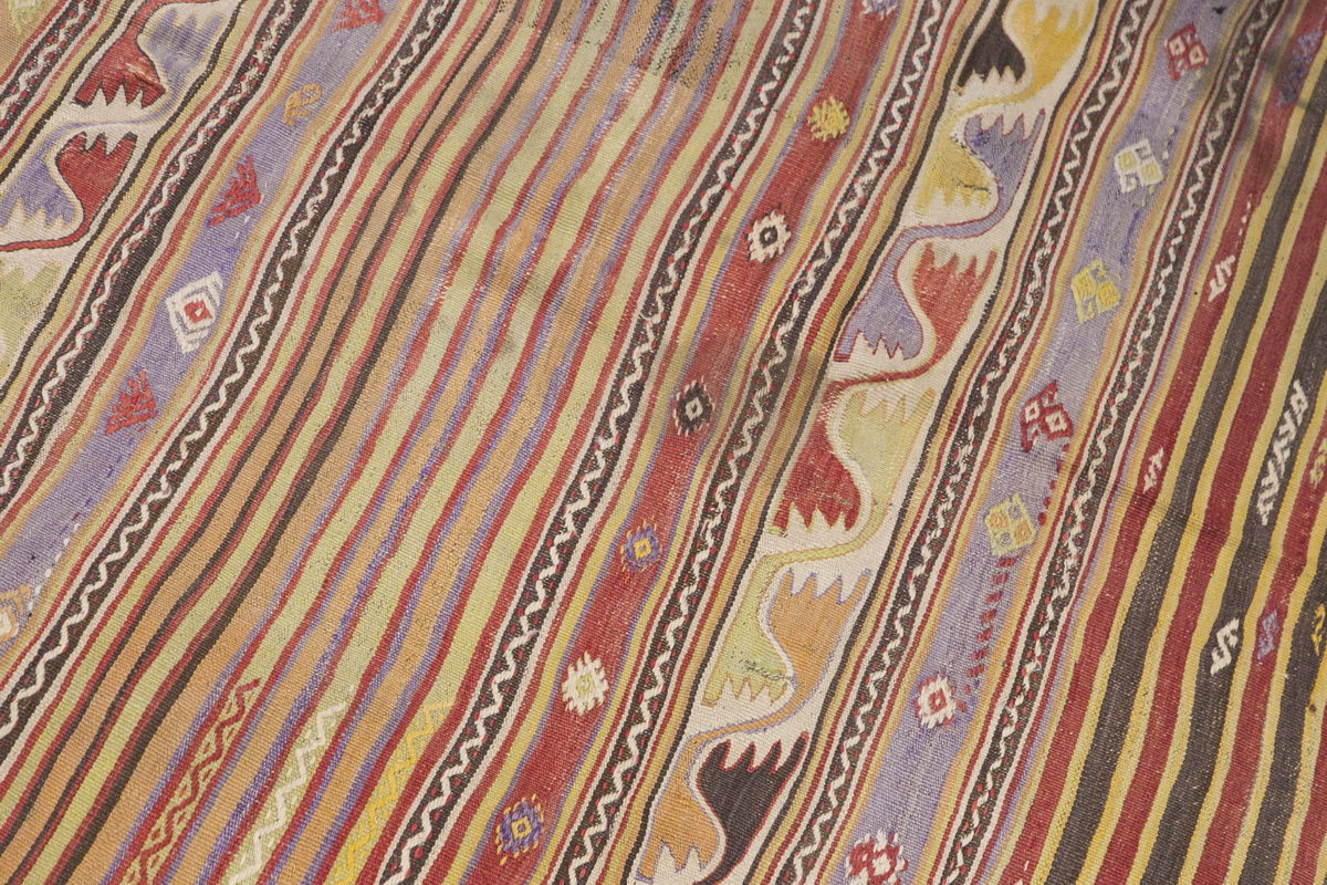 Vintage Turkish Rug, 144 x 180 cm, 4.8 x 5.10 ft