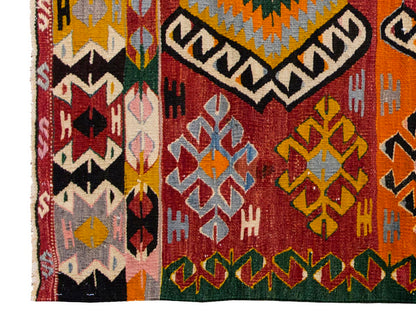 Vintage Turkish Rug, 148 x 104 cm, 4.10 x 3.4 ft