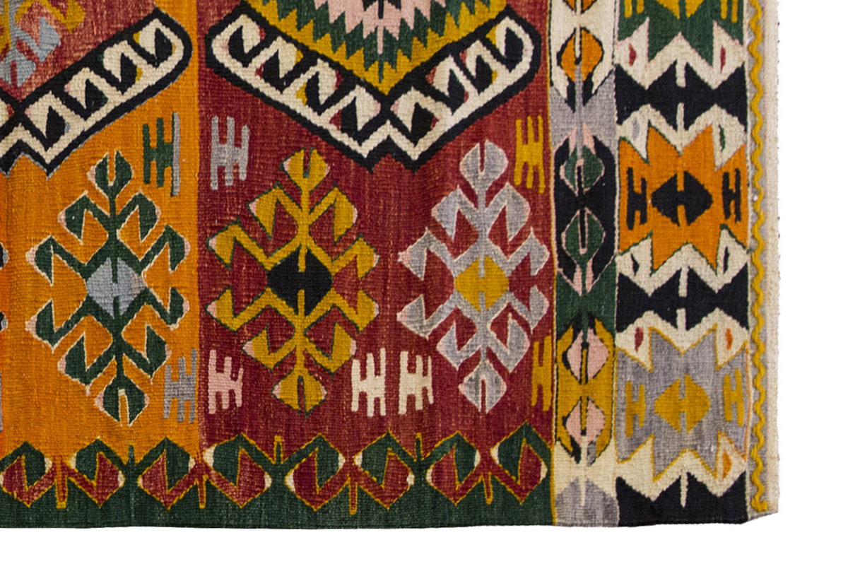 Vintage Turkish Rug, 148 x 104 cm, 4.10 x 3.4 ft