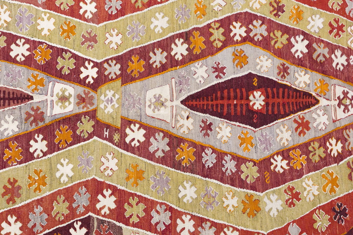 Vintage Turkish Rug, 158 x 225 cm, 5.2 x 7.4 ft