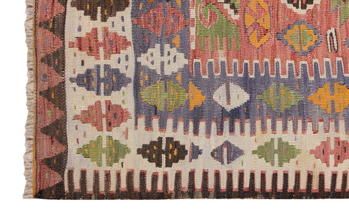 Vintage Turkish Rug, 2.6 x 4.1 ft , 77 x 125 cm
